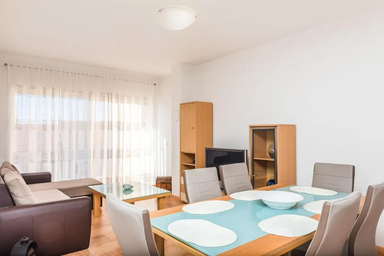Apartments Marcel 노비비노돌스키 0*,